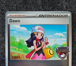 Pokemon TCG Dawn Regional Championships 087/094 STAFF Holo Promo ESPANHOL - Image 3