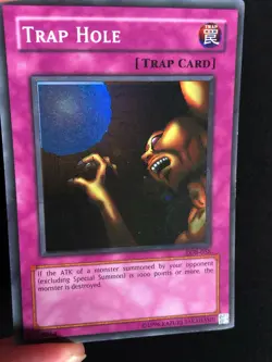Yugioh Misprint! Foil Shift Trap Hole LOB-058 Super (NM) - Image 1