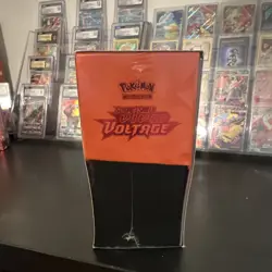 Pokemon TCG Sword & Shield—Vivid Voltage Elite Trainer Box Pikachu English 2020 - Image 3
