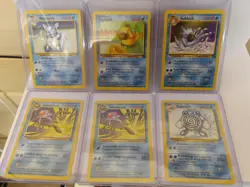 LOT OF 40 POKEMON CARDS, UNGRADED, NEAR MINT - Image 5