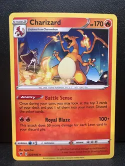 Charizard 025/185 Vivid Voltage Pokemon Near Mint - Image 1