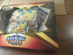 Pokemon Shining Fates Collection Pikachu V box 4 booster packs foil promo card - Image 2
