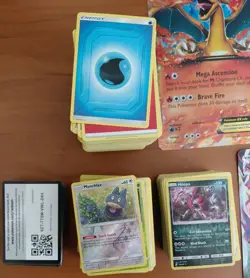 Pokemon Assorted Cards Charizard Large - Image 4