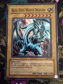Blue-Eyes White Dragon SKE-001 Starter Deck: Kaiba Evolution - Image 1