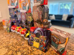 MASSIVE Pokemon Lot - New, Sealed - FREE SHIPPPING - Image 4