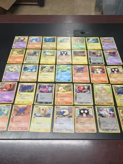 Lot Of 35 Delta Species Type Pokemon Cards Charmeleon Golduck Dratini - Image 1