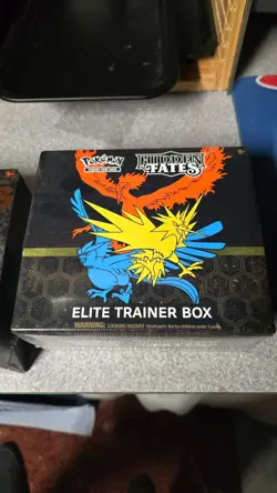 Pokemon TCG: Hidden Fates Elite Trainer Box (145 Cards) 820650824739 - Image 1