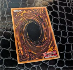 DARK MAGICIAN OF CHAOS IOC-065 1ST EDITION ULTRA RARE VINTAGE YUGIOH TCG CARD - Image 5