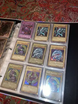 Vintage Lot Of Yu-gi-oh Trading cards Around 200 Holographic first issues 90s - Image 1