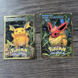 Hasbro Spotlight Gold Cut Out - Raichu #26 and Flareon #136 - Pokemon Cards - Image 1