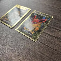 Hasbro Spotlight Gold Cut Out - Raichu #26 and Flareon #136 - Pokemon Cards - Image 3