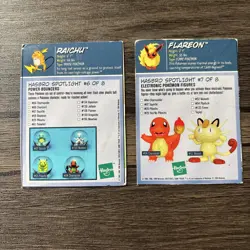 Hasbro Spotlight Gold Cut Out - Raichu #26 and Flareon #136 - Pokemon Cards - Image 4