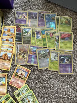 Pokemon Card Lot 500+ Cards WOTC Vintage + Modern Holos/Reverse/V/Vmax (2 Cases) 636996769739 - Image 2