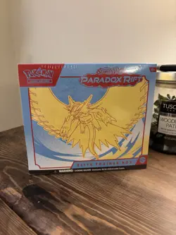 Pokemon Scarlet & Violet Paradox Rift Elite Trainer Box Promo Roaring Moon - Image 1