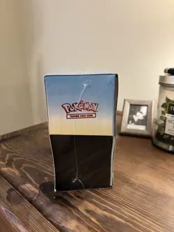 Pokemon Scarlet & Violet Paradox Rift Elite Trainer Box Promo Roaring Moon - Image 3