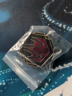 Disney Lorcana Ruby Ink Symbol League Kit Metal Pin - Image 2
