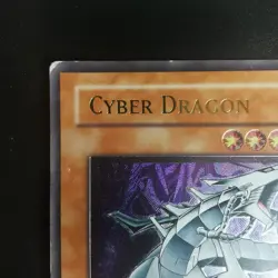 Yu-Gi-Oh Cyber Dragon CRV-FR015 Ultimate Rare FR LP Vintage - Image 2