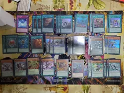 YuGiOh Vaylantz deck, complete; comes with Dragon Shield sleeves and a Deck Box - Image 1