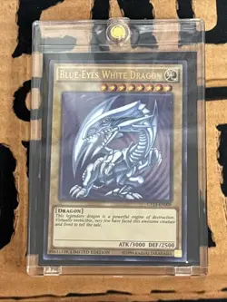 Blue-Eyes White Dragon - ATK/3000 DEF/2500 Limited Edition - Image 1