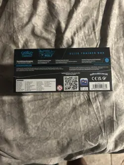 Pokemon TCG Scarlet & Violet Black Bolt Elite Trainer Box W/ Small Tear From VM - Image 4