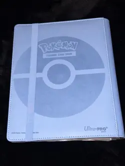 Ultra Pro 9-Pocket Zippered PRO Binder Pokemon Series Lucario - Image 2