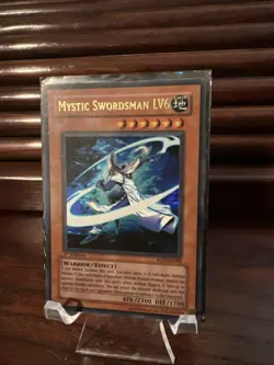 Yugioh Mystic Swordsman LV6 RDS-EN008 1st Edition Ultimate Rare - Image 1