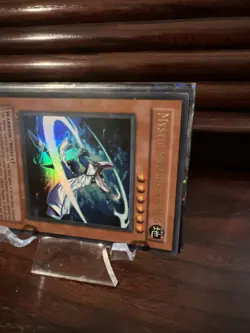 Yugioh Mystic Swordsman LV6 RDS-EN008 1st Edition Ultimate Rare - Image 4