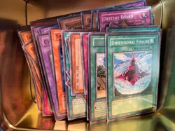Yu-Gi-Oh! TIN Crystal Beast Sapphire Pegasus, 106 CARDS, Collectible Tin - Image 3