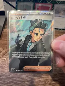 Larry’s Skill 139/131 - Pokemon TCG Prismatic Evolutions NM Ultra Rare FULL ART - Image 2