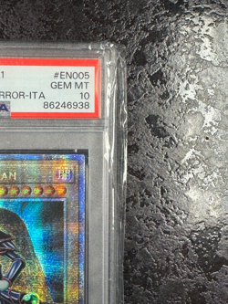 2023 YUGIOH! LC01 DARK MAGICIAN QCSE-ATTRIBUTE ERROR-IT A#EN005 💎 PSA 10 - Image 2