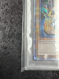 2023 YUGIOH! LC01 DARK MAGICIAN QCSE-ATTRIBUTE ERROR-IT A#EN005 💎 PSA 10 - Image 4
