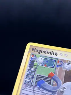Magnemite 4/10 - Pokemon EX Trainer Kit Latios Card - DMG - Image 3