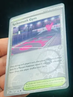 Spikemuth Gym 169/182 Reverse holo - LP-NM - Pokemon TCG Card - Image 2