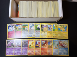 Huge Collection Bulk Lot of 600+ XY Pokemon Cards Vintage 2011-2016 HP-DAMAGED - Image 1