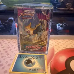 Pokemon TCG SWSH Fusion Strike Booster Box SEALED w/Acrylic - Image 4