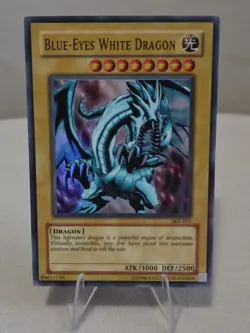 Yugioh Blue-Eyes White Dragon SKE-001 Unlimited Super Rare - Image 1