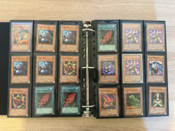 Yu-Gi-Oh Vintage Binder Collection, Red-Eyes, DDS, Foils, 1st Editions, Exodia - Image 3