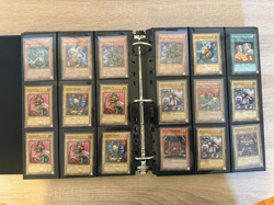Yu-Gi-Oh Vintage Binder Collection, Red-Eyes, DDS, Foils, 1st Editions, Exodia - Image 4