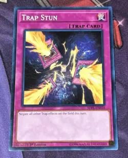 Yu-Gi-Oh! Trap Stun - SDPL-EN035 - Powercode Link - 1st Edition - MP - Image 1