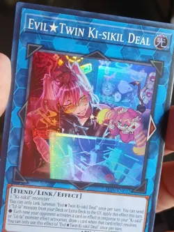 Yugioh! Evil Twin Ki-sikil Deal ALIN-EN052 Super Rare 1st Edition NM - Image 3