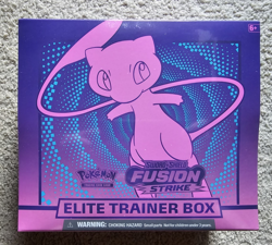 Pokemon TCG: Sword & Shield Fusion Strike Elite Trainer Box (ETB) w/protector - Image 2