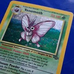 POKEMON TCG 1999 VENOMOTH 13/64 JUNGLE UNLIMITED HOLO RARE MP VINTAGE GRASS BUG - Image 3