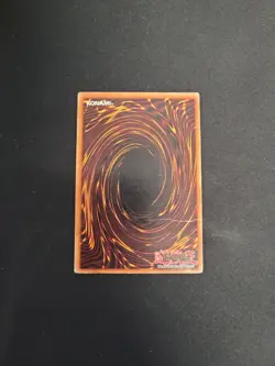 Yugioh! Dark Magician SDY-006 Ultra Rare Unlimited HP - Image 2