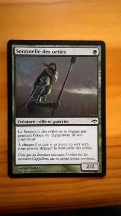 MTG Eventide Nettle Sentinel French NM/SP - Image 1