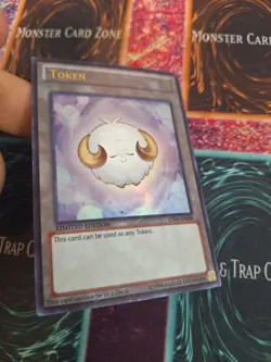 Yugioh White Scapegoat Token LC04-EN008 Ultra Rare Limited Lightly Played - Image 2
