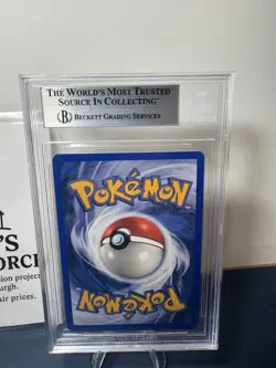Pokemon TCG Neo Genesis Unlimited Fighting Energy Card BGS 9 - Image 3