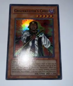 Yugioh Gravekeeper's Chief PGD-065 Super Rare Unl Original Print (NM) - Image 1