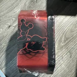 GERMAN Pokemon TCG S&V Destined Rivals - Team Rocket's Mewtwo EX Tin - Sealed - Image 4