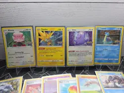 2022 POKEMON GO HOLO/REVERSE HOLO LOT OF 17 CARDS NM - Image 2