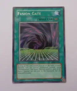 Fusion Gate DB2-EN030 (Rare, Unlimited, Lightly Played / LP) Yugioh - Image 1
